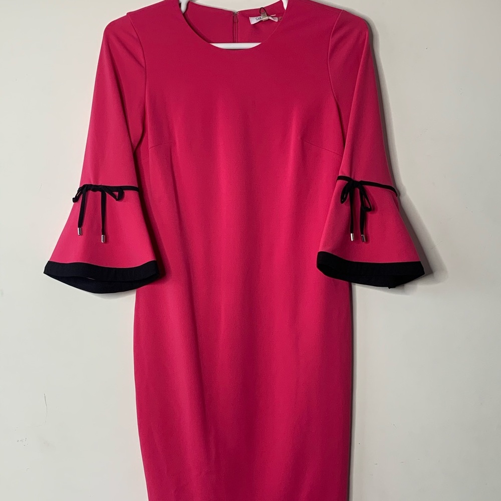 Calvin Klein women Contrast Trim Bell